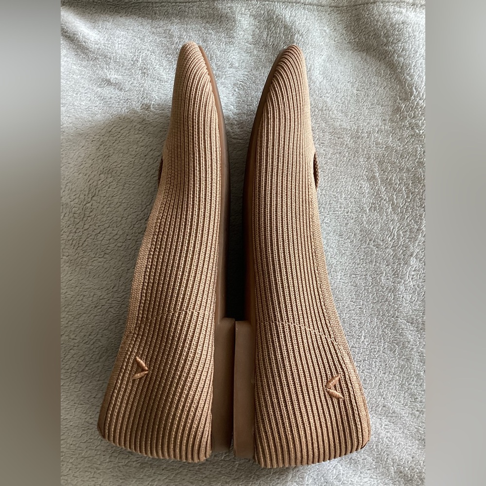 VIVAIA Women's Knit Flats in Camel - Picture 7 of 9